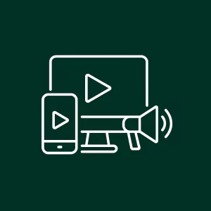 Écran, smartphone et mégaphone avec icônes vidéo